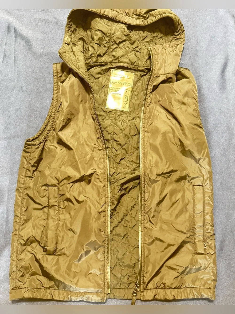 PRADA Men's Black Hooded Quilted Nylon Vest Full Zip Pockets